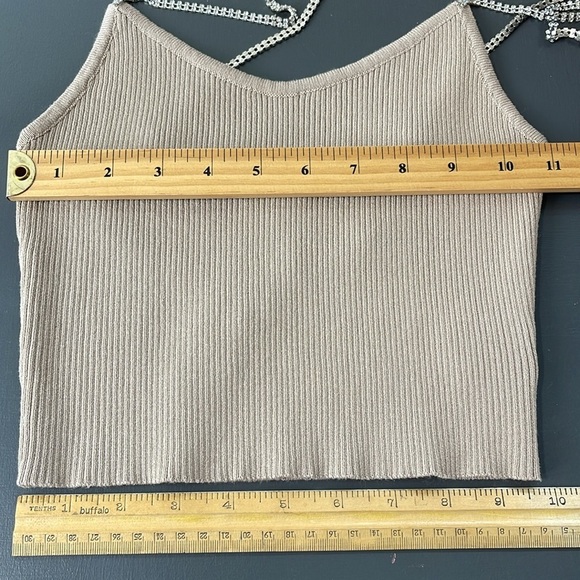 Debut NWOT Rhinestone Spaghetti Strap Taupe Fitted Crop Ribbed Knit Cami Top S/M - Picture 9 of 11